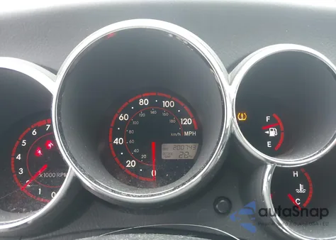 2005 Pontiac Vibe z USA, uszkodzony, nr VIN 5Y2SL66885Z466679